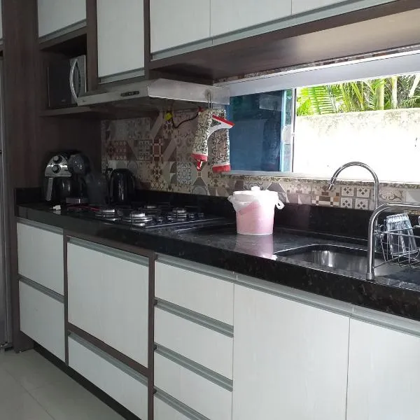 ÓTIMA CASA NA PRAIA DE PORTO BELO/CENTRO, PARA 4 PESSOAS, HA CERCA DE 500 M DA PRAIA PRAIA