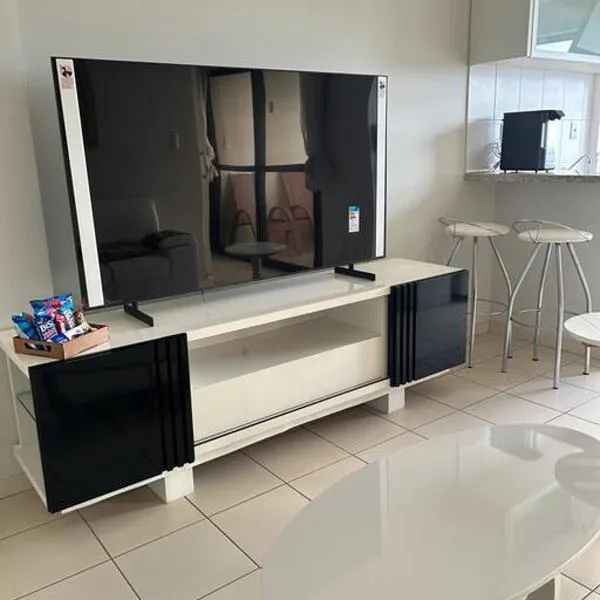 Flat completo no centro.